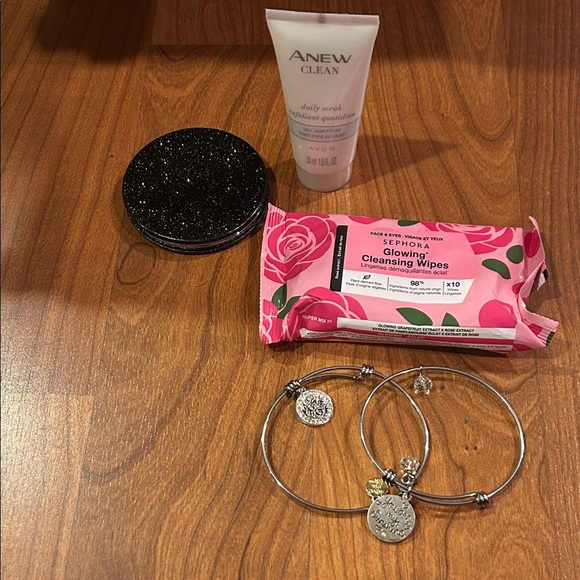Other - Anew Clean Daily Scrub and Glowing Cleansing Wipes Set